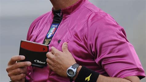 Cagliari Parma Qualche Titubanza Per L Arbitro Colombo I Voti Dei