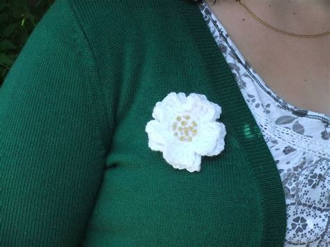 crochet Yorkshire Rose pattern by By Helen