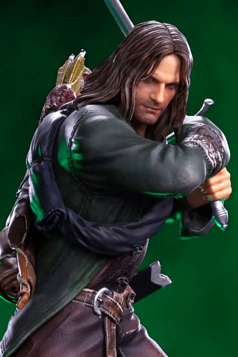 Buy The Lord Of The Rings Aragorn Art Scale 110 Statue By Iron