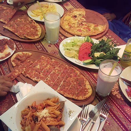 KARADENIZ AILE PIDE VE KEBAP SALONU Estambul Sultanahmet Fotos