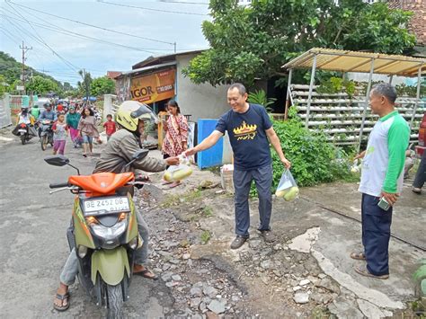 Bangkitkan Semangat Petani Timun Suri KAMI Adakan Kegiatan Borong Hasil