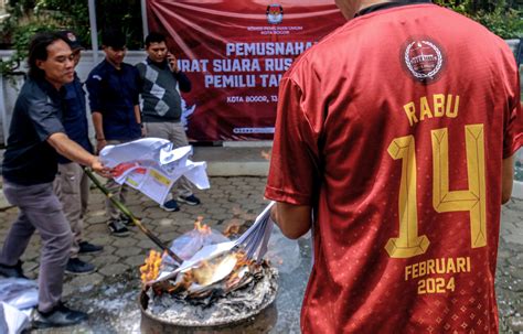 KPU Musnahkan Ribuan Surat Suara Pemilu 2024 Kategori Rusak Indonesia