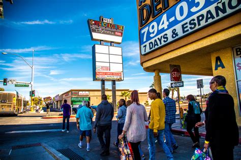 Las Vegas's First Outdoor Modern Shopping Mall - The Historic ...