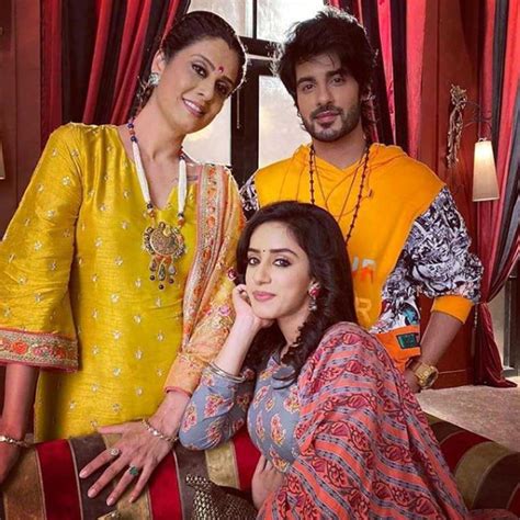 Yeh Hai Chahatein 31st August 2020 Written Update Preesha Gets To Know