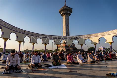 Shalat Idul Adha Di Majt Semarang Antara Foto