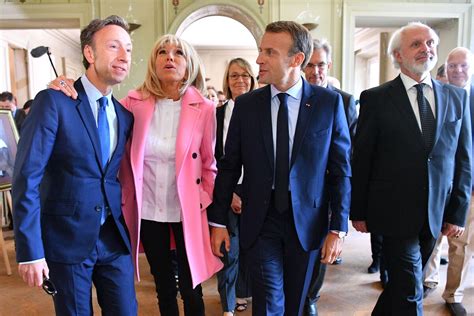 Vid O Macron Un Jeune Ch Meur Du Travail Je Traverse La Rue Et