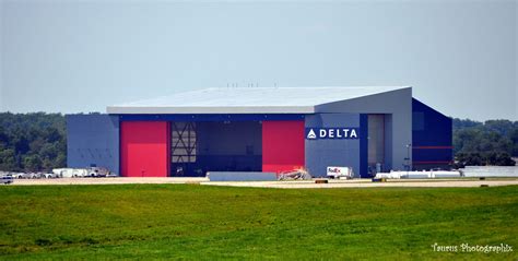 Delta Air Lines Maintenance Hangar Cvg Cincinnatinorthe Flickr