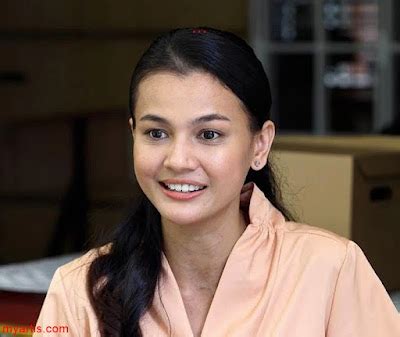 Hot Sexy Ezzaty Abdullah Bikini Pics