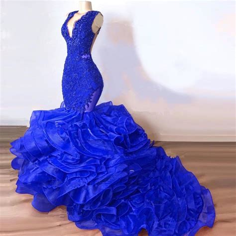 Luxury Royal Blue Lace Beaded Mermaid Prom Dresses V Neck 2020 Puffy