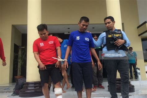 Polisi Lumpuhkan Komplotan Pelaku Pecah Kaca Mobil Antara News Jawa Timur