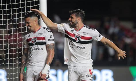 São Paulo X Atlético Mg Veja As Prováveis Escalações Escalações Para O