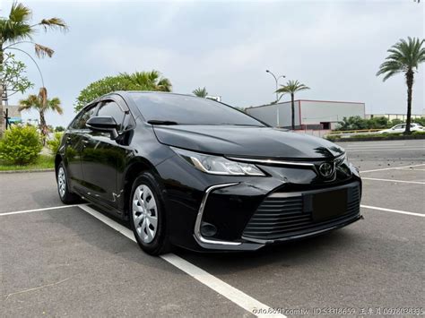 Toyota S Corolla Altis 100％強力過件 20歲雙證件就可辦理 當日審核過件 隔日即可交車