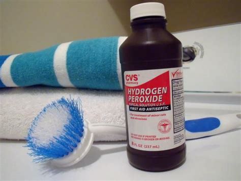 How to use hydrogen peroxide to replace chlorine bleach in laundry. Use ...