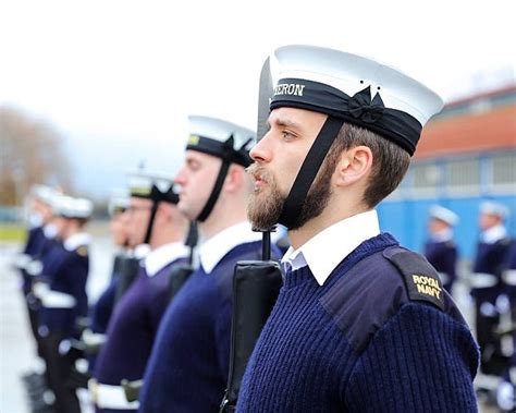 Royal Navy Sailors Will Replace The Queens Guards Daily Mail Online