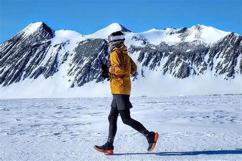 Donna Urquhart Runs Record Breaking 1300km Ultramarathon In Antarctica