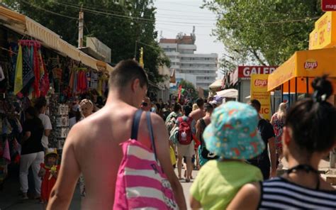 Costine Ti De La Sta Iunea Tineretului La Familii Cu Copii Mici I