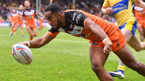 Betfred Super League Castleford Tigers Toulouse Salford Red Devils