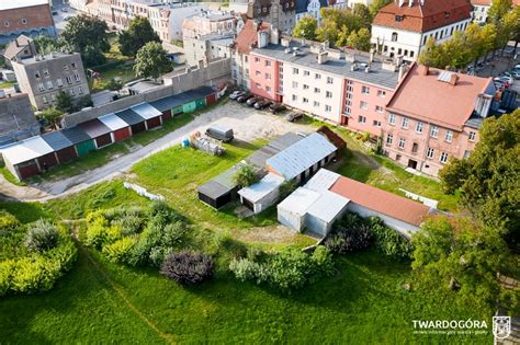 Nowe alejki fontanna i zieleń w parku olesnicainfo pl