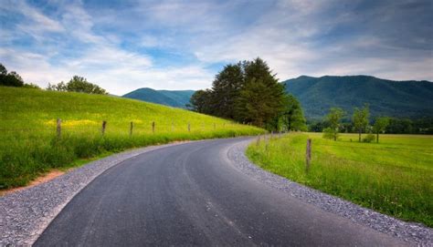 Guide to Scenic Drives Along Cades Cove Loop Road | My Pigeon Forge