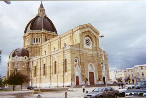 VisitsItaly.com - Welcome to Foggia - Puglia (Apulia) Region