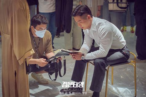 [Photos] New Behind the Scenes Images Added for the Korean Drama 'The ...