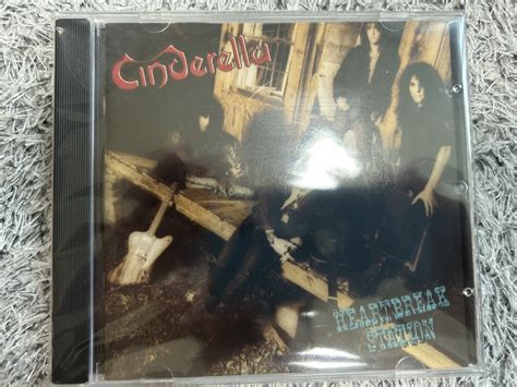 Cinderella Heartbreak Station Photo Metal Kingdom