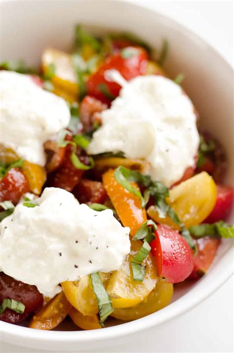 Fresh Tomato Basil And Burrata Salad Easy 5 Minute Salad