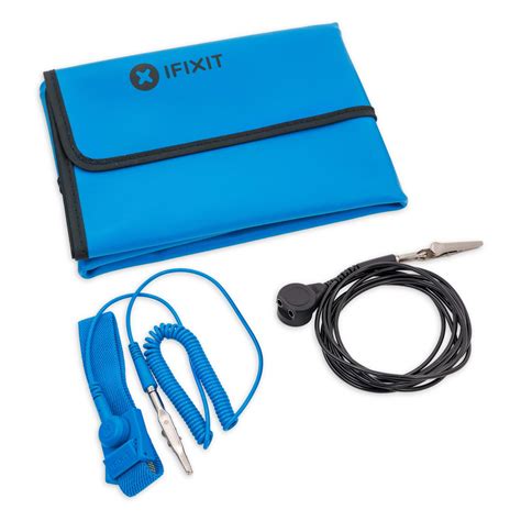 iFixit Portable Anti-Static Mat, Foldable mat to Protect Sensitive ...