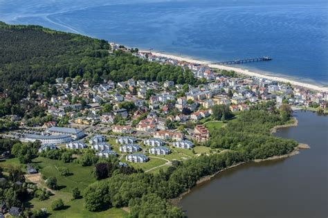 Luftbild Bansin Stadtansicht am Küstenbereich der Ostsee in Bansin im