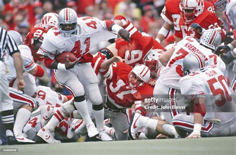 Ohio State Keith Byars In Action Rushing Vs Wisconsin Madison Wi