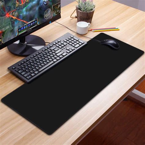 Mousepad Preto Grande Sem Desenho X Emborrachado Borda Costurada