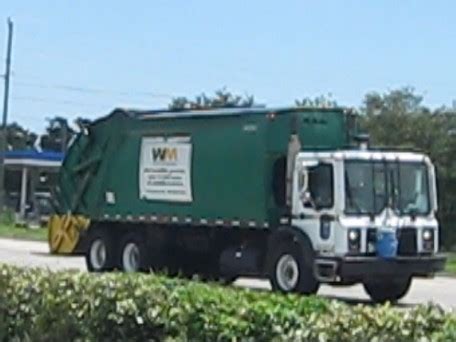 WM Mack MR McNeilus REL This Truck Is Owned By Waste Man Flickr