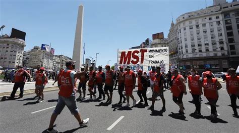 Otro D A De Marchas Y Cortes En El Obelisco Protesta De Trabajadores