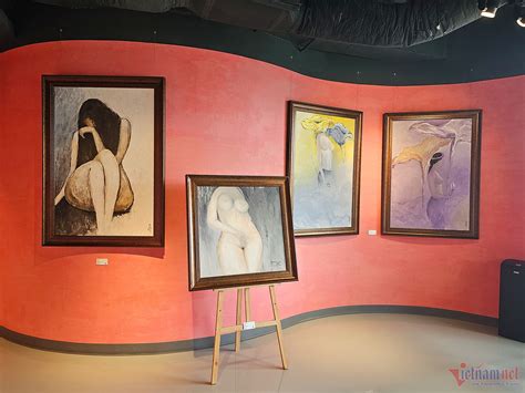 họa sĩ triển lãm tranh nude