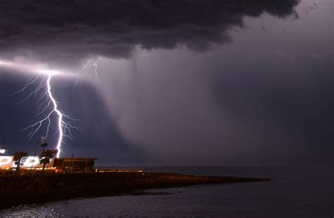 Casi Todo El País Bajo Alerta Por Persistencia De Tormentas Y Lluvias