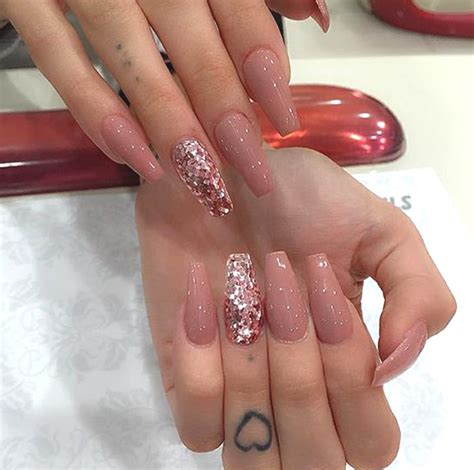 Elegant Rose Gold Nail Designs Ecemella