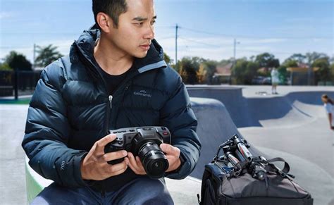 The Blackmagic Pocket Cinema Camera 6K Has an Impressive 5" Display