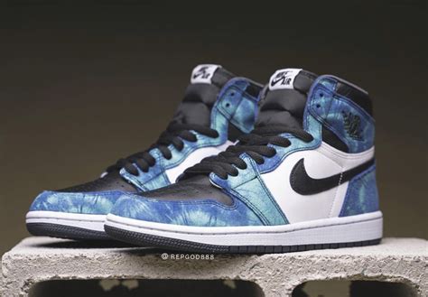 Official Photos Of The Air Jordan 1 High OG WMNS Tie Dye Air