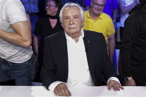 Photo Exclusif Michel Sardou Sur Le Plateau De L Mission Touche