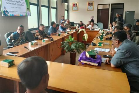 Pedagang Pasar Banjaran Kabupaten Bandung Tolak Keras Revitalisasi