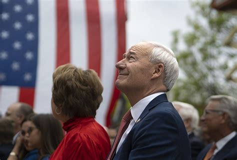 Hutchinson Watches Gop Convention From Sidelines 6 Months After Ending