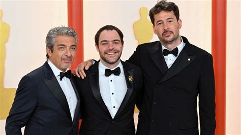 Premios Oscar 2023 las fotos de los looks de Ricardo Darín y Peter Lanzani