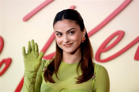 Camila Mendes Just Wore 5 Red Carpet Trends All At The Same Time—see