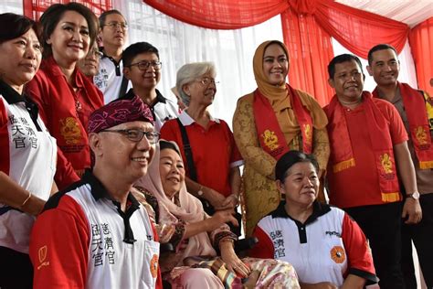 Kirab Tradisi Cap Go Meh Karawang | Situs Resmi - Pemerintah Daerah Kabupaten Karawang