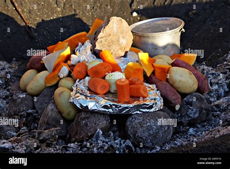 Maori Hangi Hi Res Stock Photography And Images Alamy