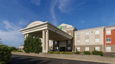 HOLIDAY INN EXPRESS & SUITES LAWRENCE $106 ($̶1̶6̶3̶) - Updated 2022 ...