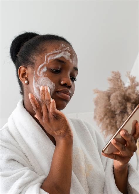 5 Best Facial Cleansers For Black Skin Get A Sparkling Skin