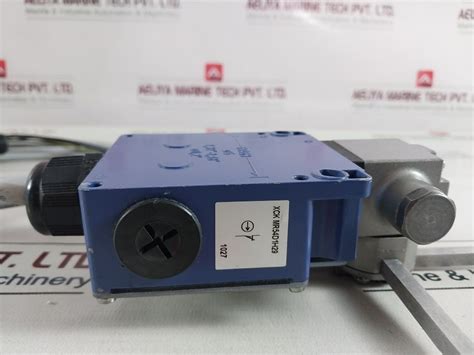 Telemecanique Xck Mr Limit Switch 240v Aeliya Marine