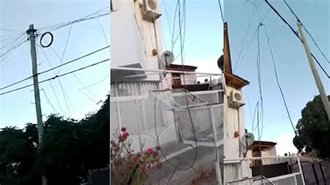 Vecinos Denuncian Que Un Poste Con Cables Est A Punto De Caerse