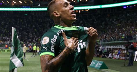 Palmeiras acerta empréstimo de Breno Lopes ao Fortaleza